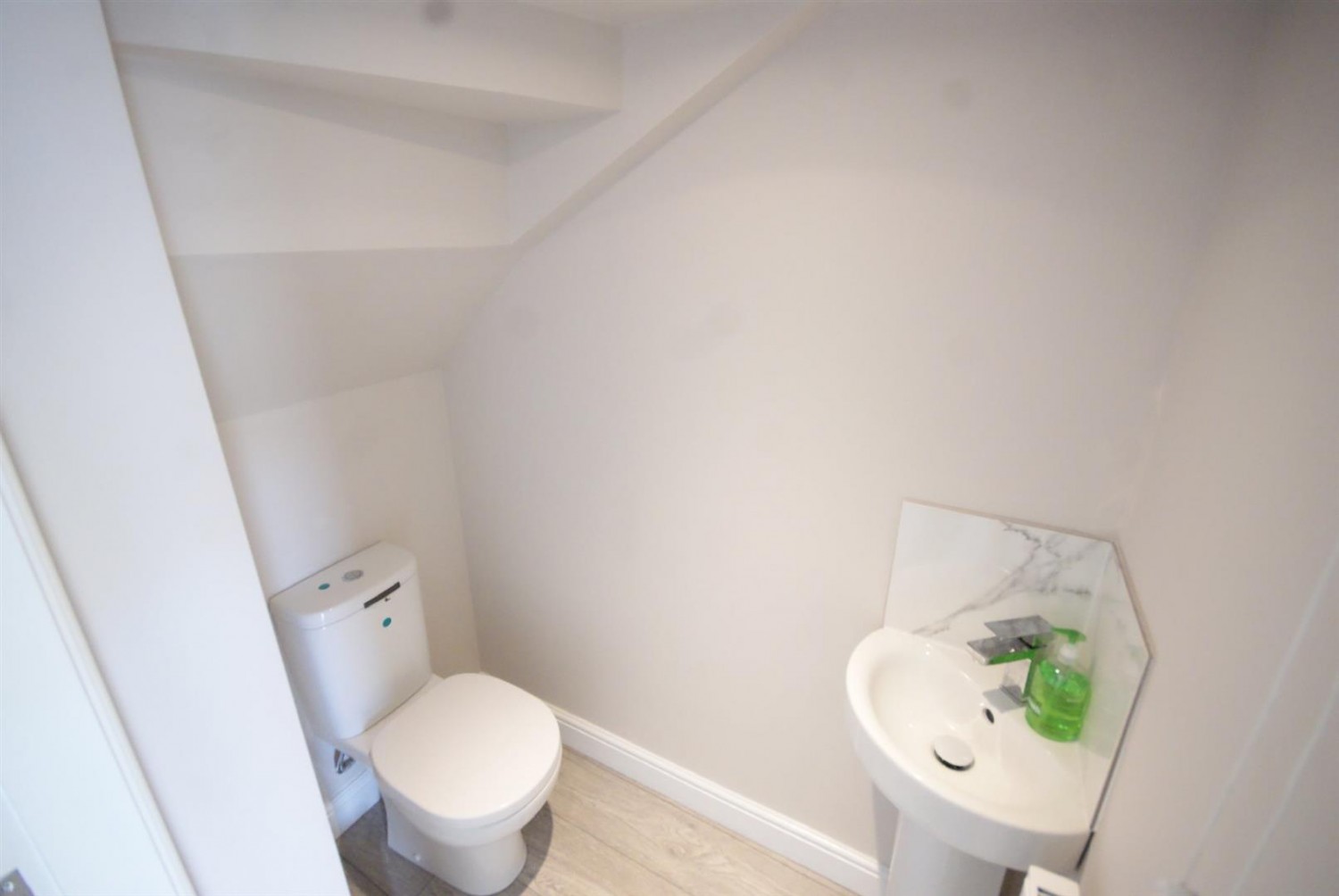 3 bedroom House for Letting Cleveland Avenue, East Village, North Hykeham