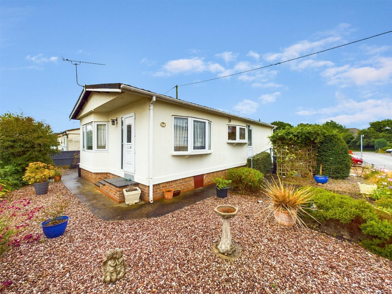 3 bedroom Park home for Sale Avondale, North Hykeham, Lincoln