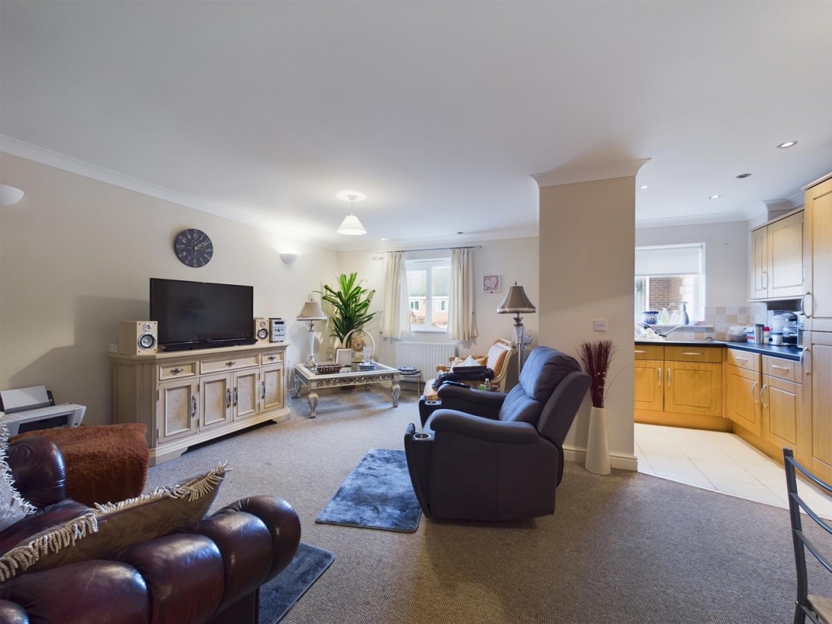 Venables Court, Venables Way
