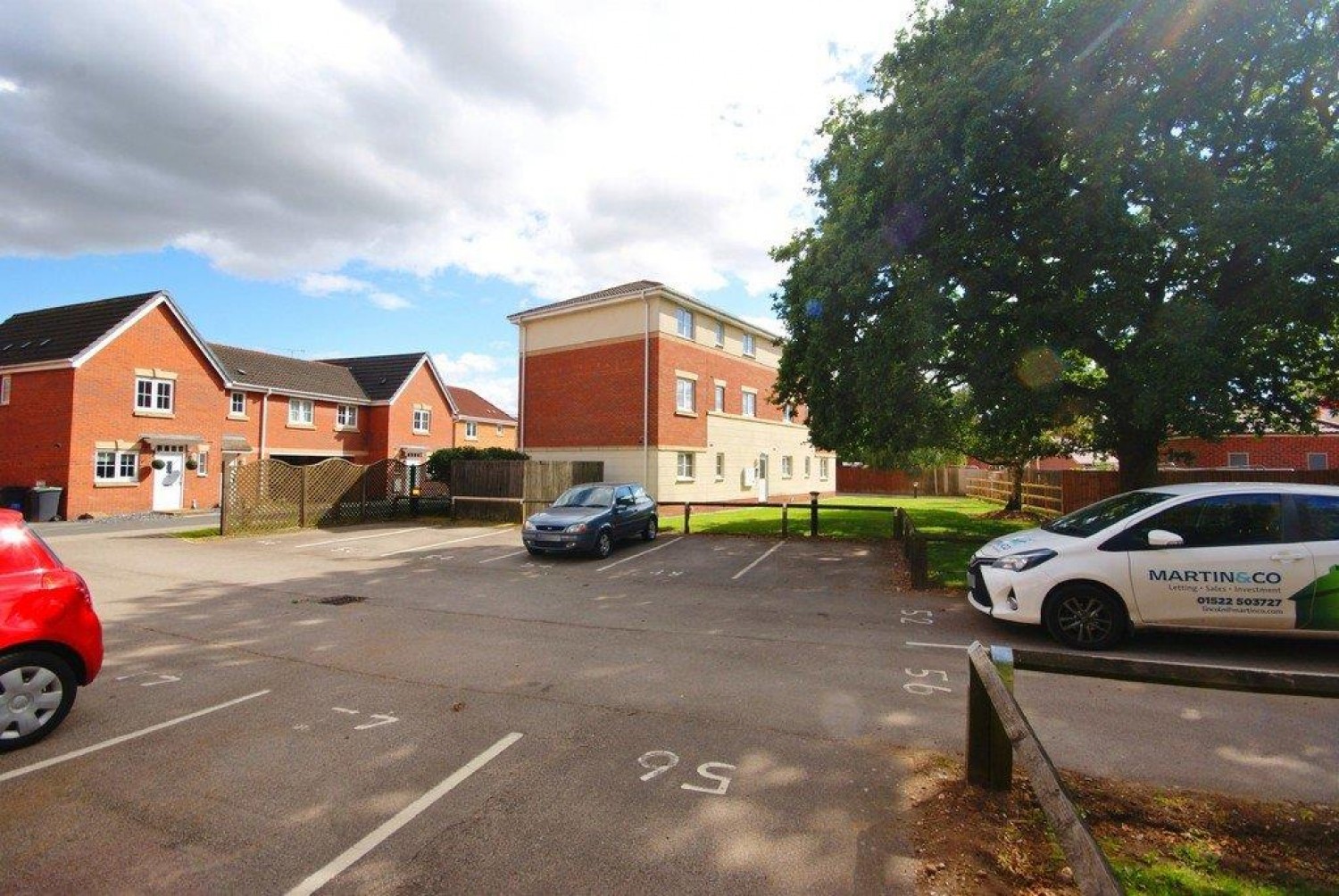 2 bedroom Flat for Sale Caesar Road, North Hykeham, Lincoln