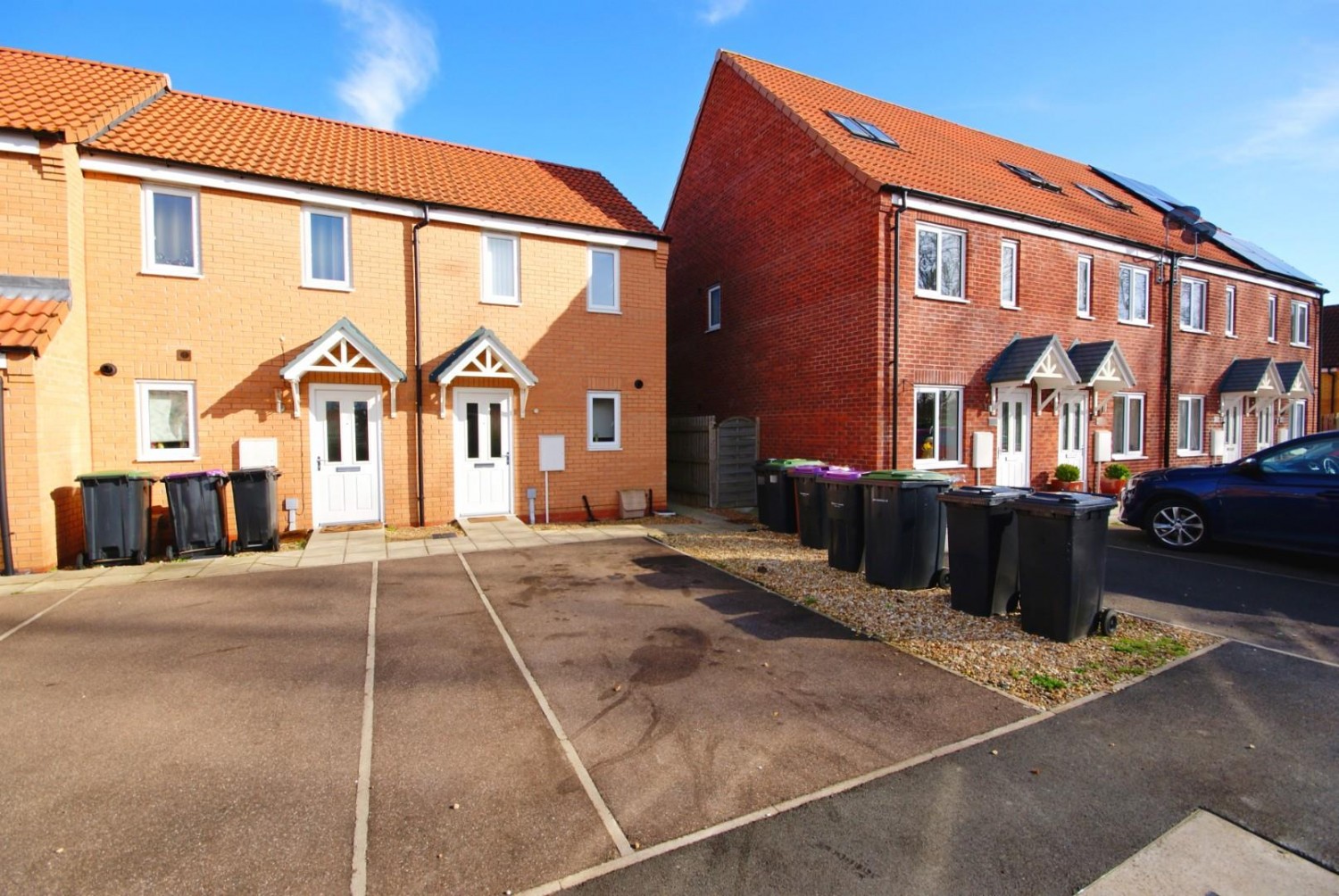 2 bedroom House for Sale Furnace Close, North Hykeham, Lincoln