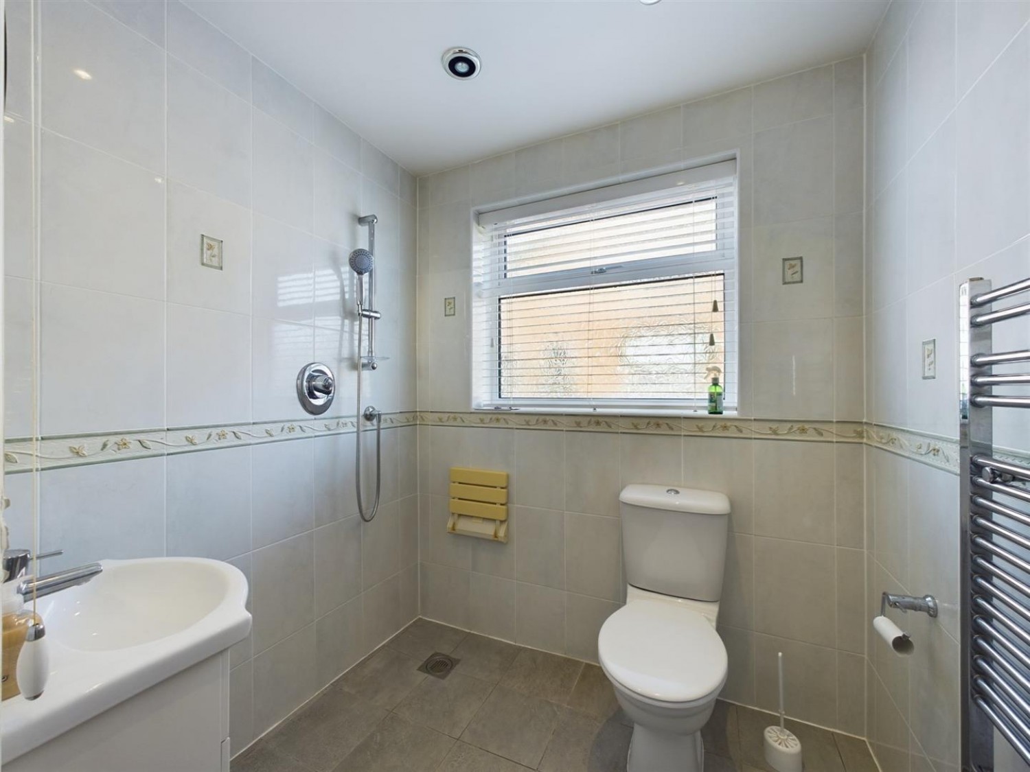 2 bedroom Bungalow for Sale Almond Crescent, Waddington