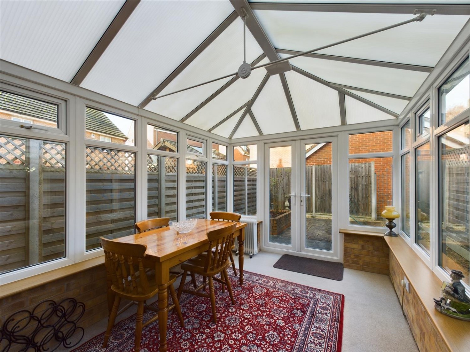 3 bedroom House for Sale Tall Pines Road, Witham St. Hughs