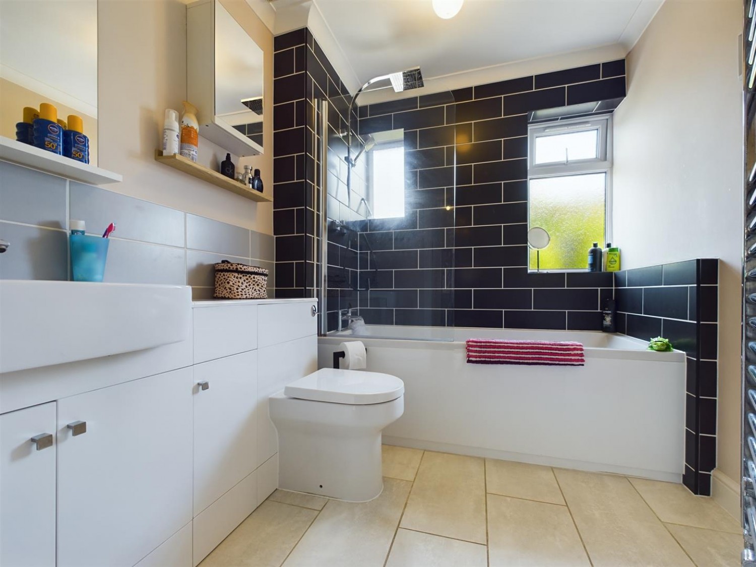 2 bedroom Bungalow for Sale Chapel Lane, North Hykeham, Lincoln