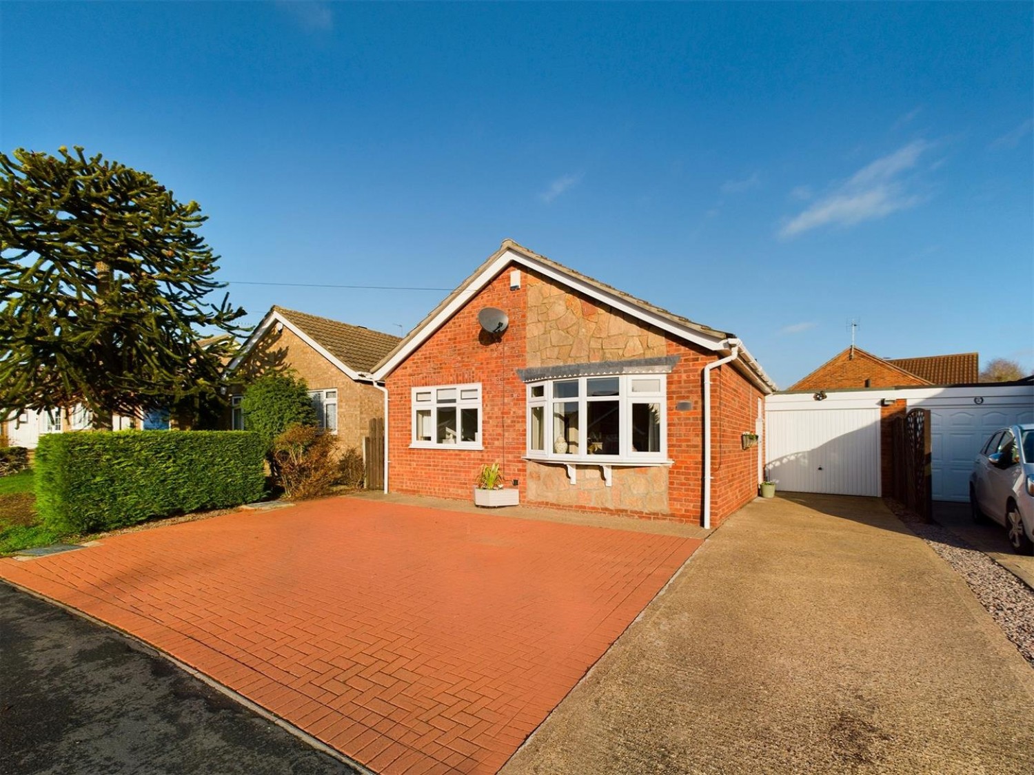 2 bedroom Bungalow for Sale Mill Moor Way, North Hykeham, Lincoln