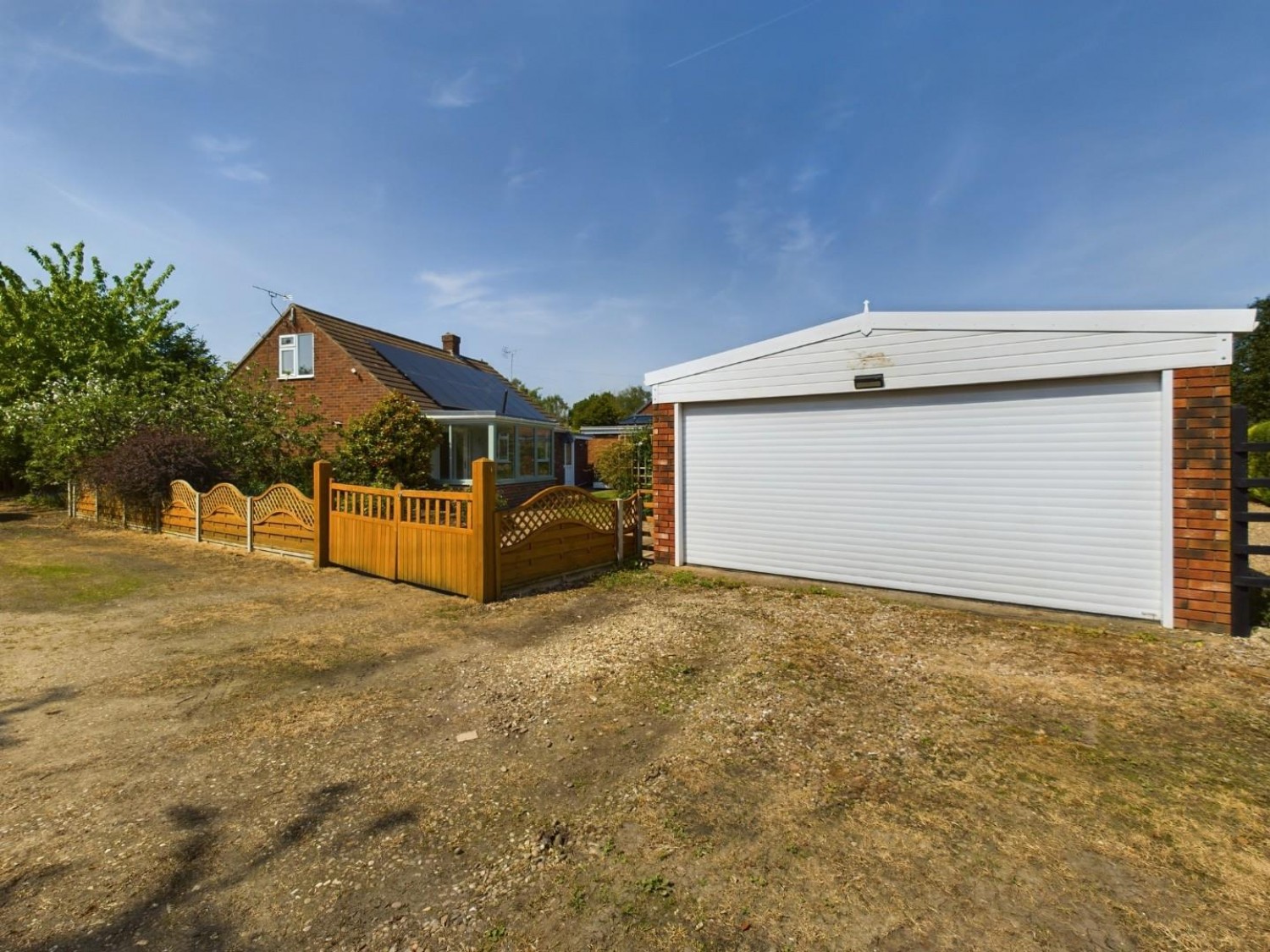 2 bedroom Bungalow for Sale Newark Road, Laughterton, Lincoln