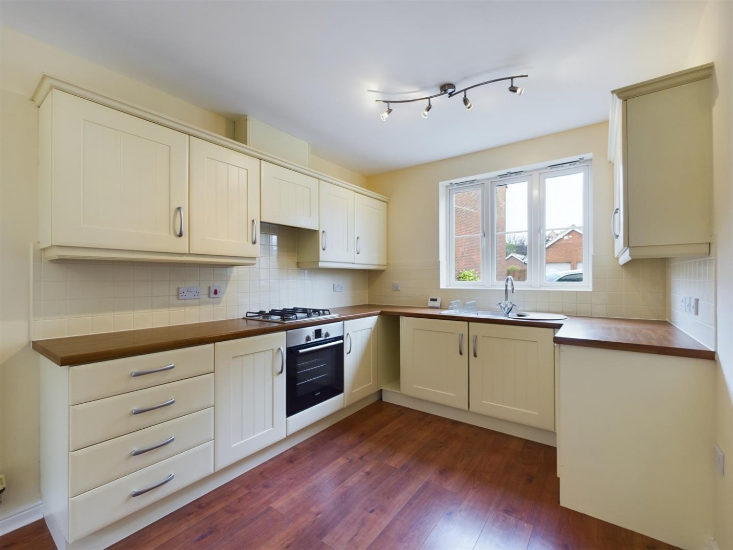 3 bedroom House for Sale Tall Pines Road, Witham St Hughs, Lincoln