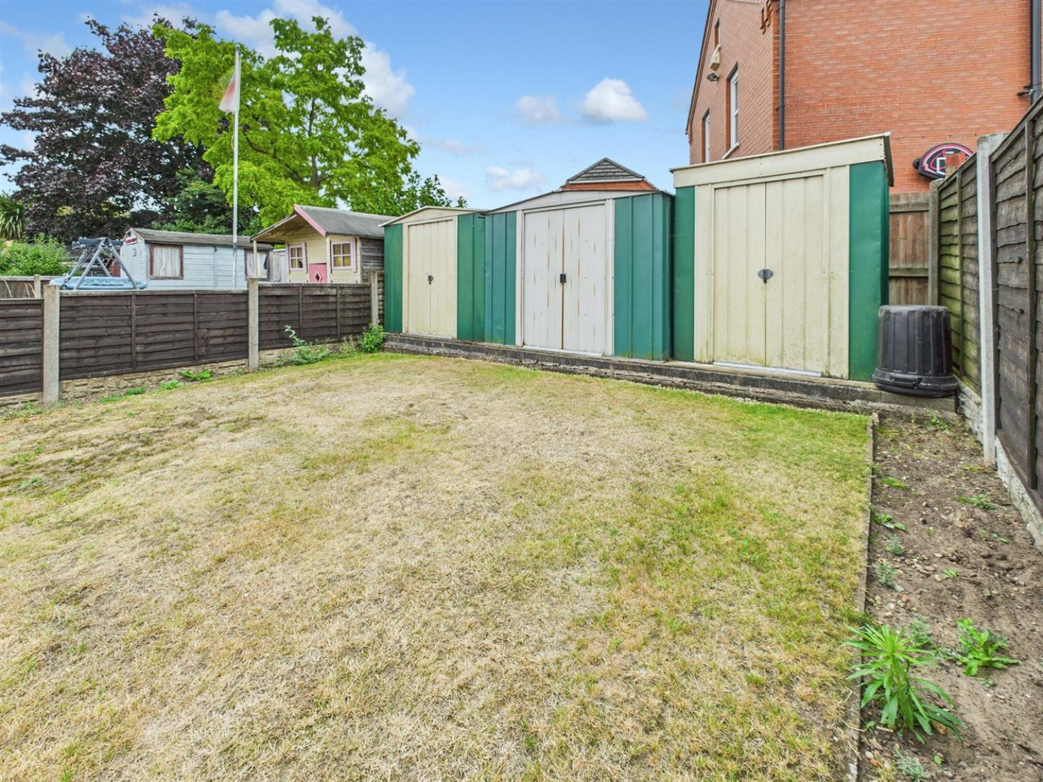 St. Peters Avenue, Lincoln