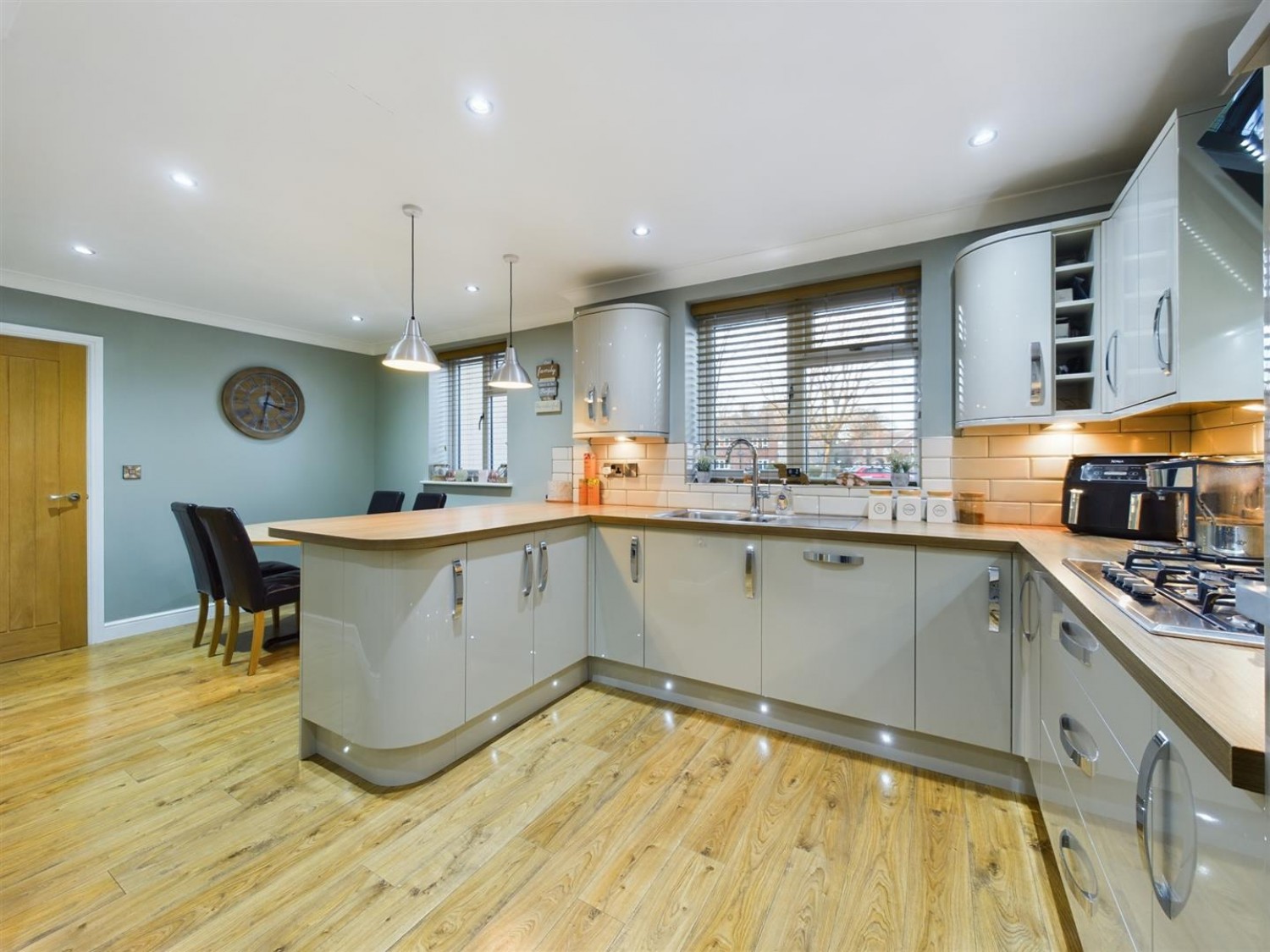 4 bedroom House for Sale Moorland Avenue, Lincoln, LN6