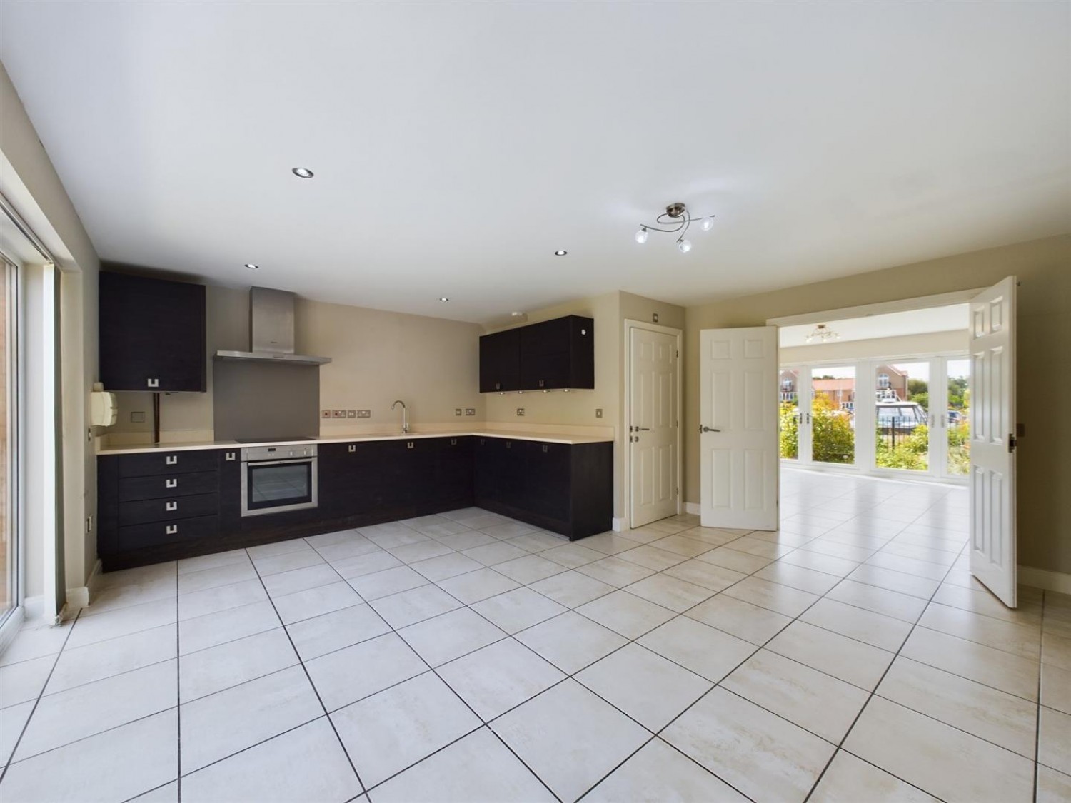 3 bedroom House for Sale The Quays, Burton Waters