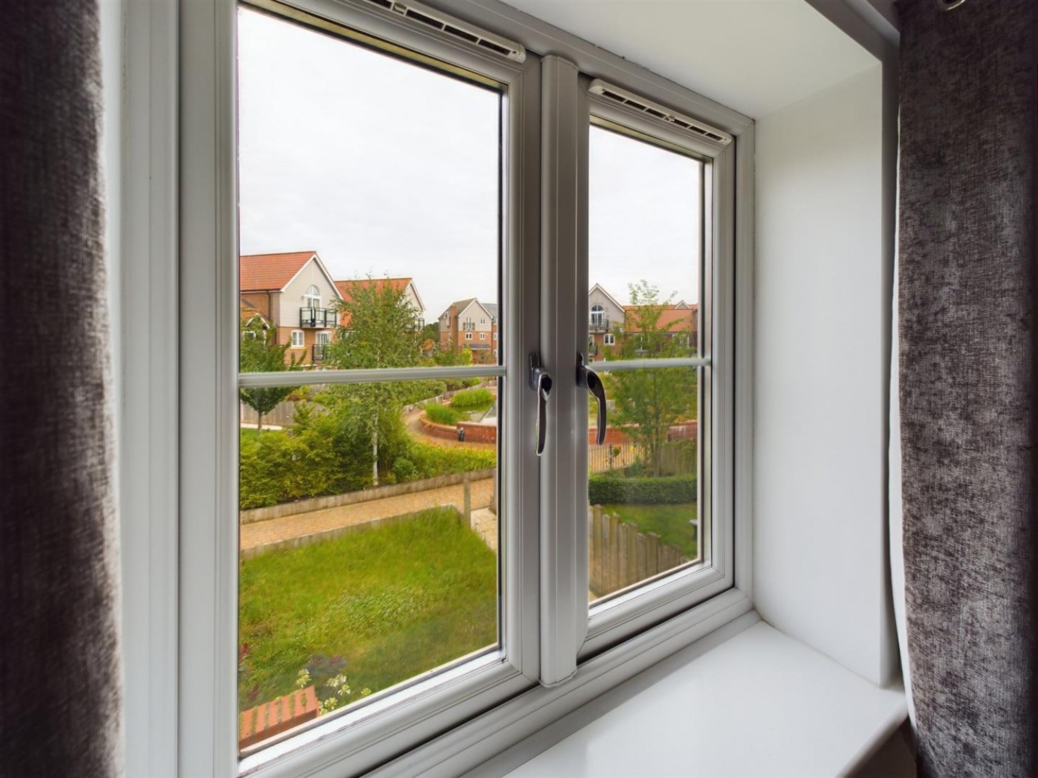 3 bedroom House for Sale The Quays, Burton Waters