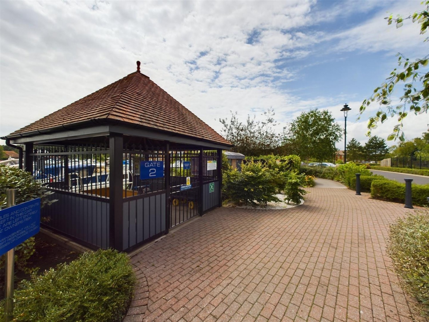 3 bedroom House for Sale The Quays, Burton Waters