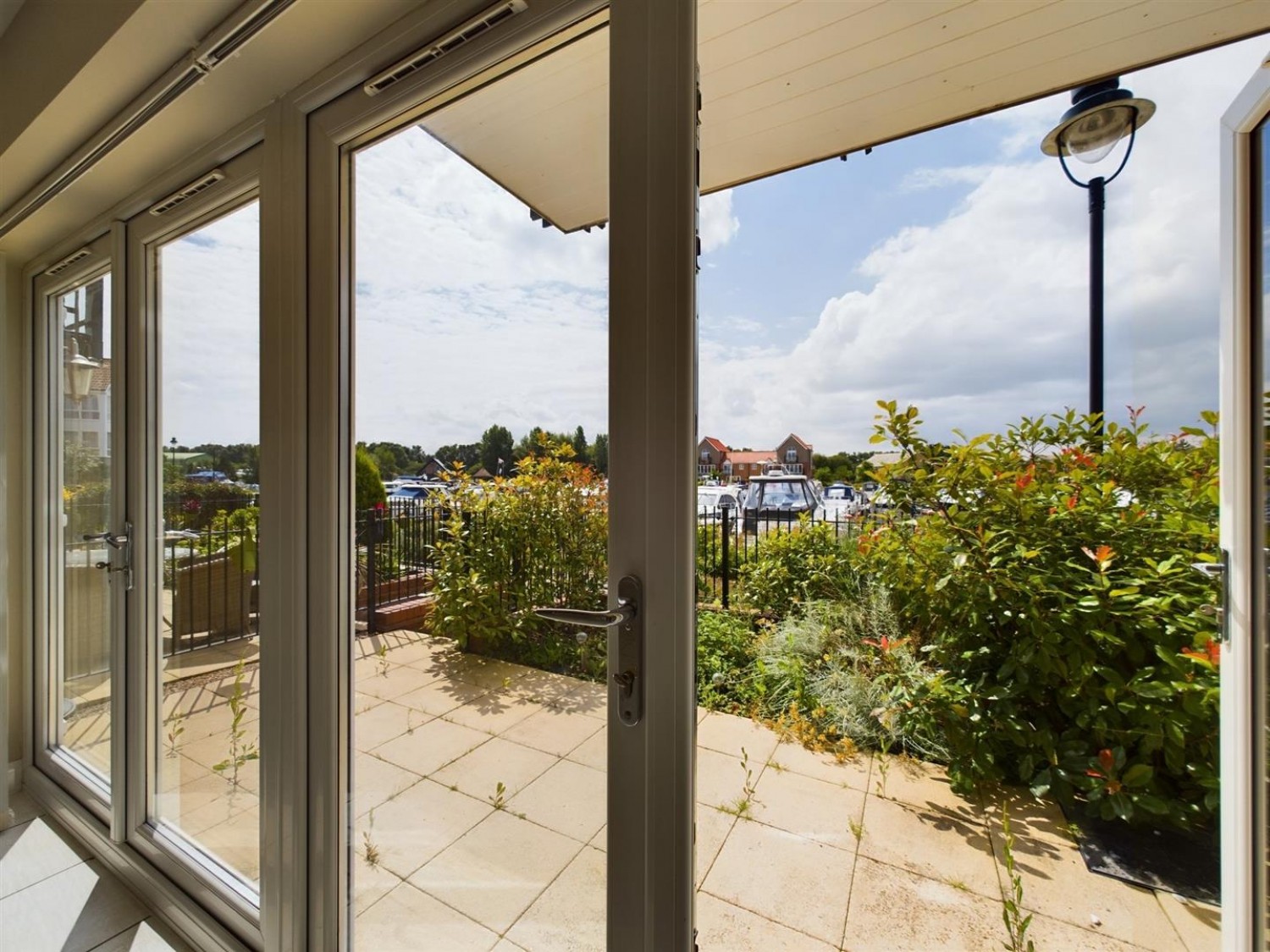 3 bedroom House for Sale The Quays, Burton Waters