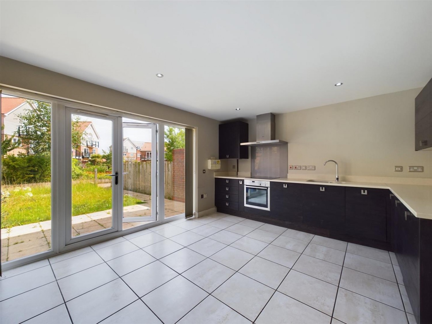 3 bedroom House for Sale The Quays, Burton Waters