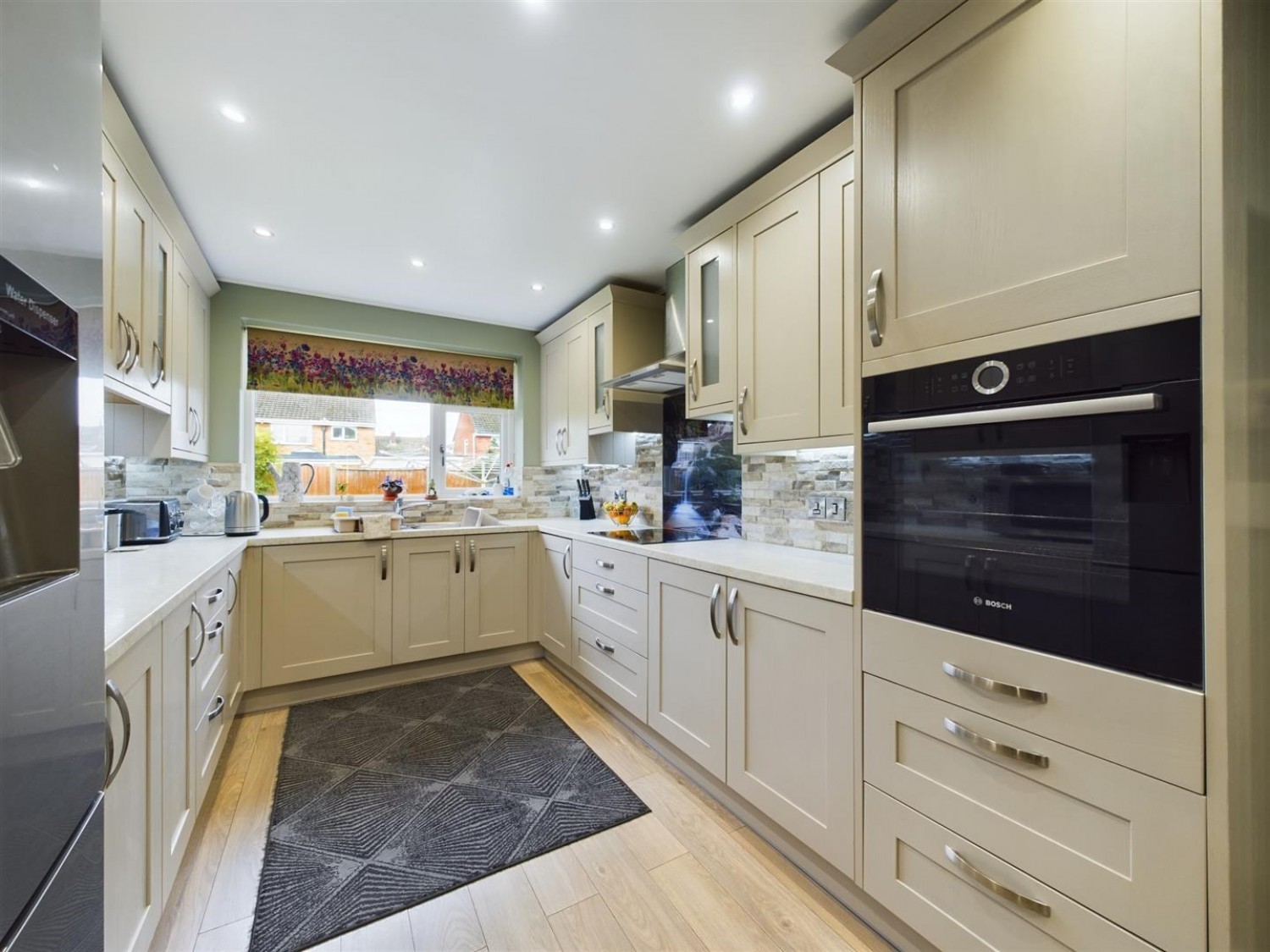 3 bedroom House for Sale Beverley Grove, North Hykeham, Lincoln