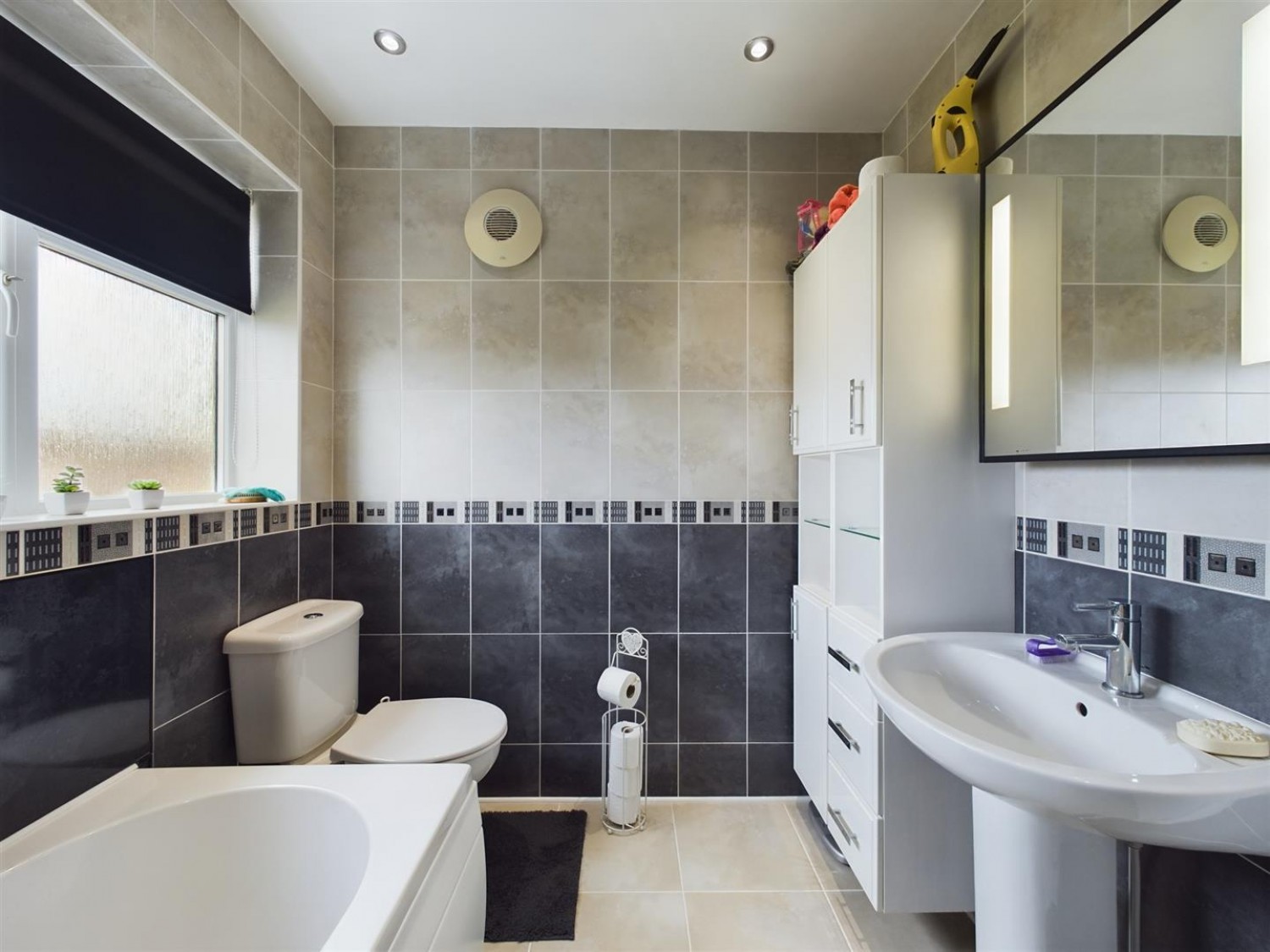 3 bedroom House for Sale Beverley Grove, North Hykeham, Lincoln