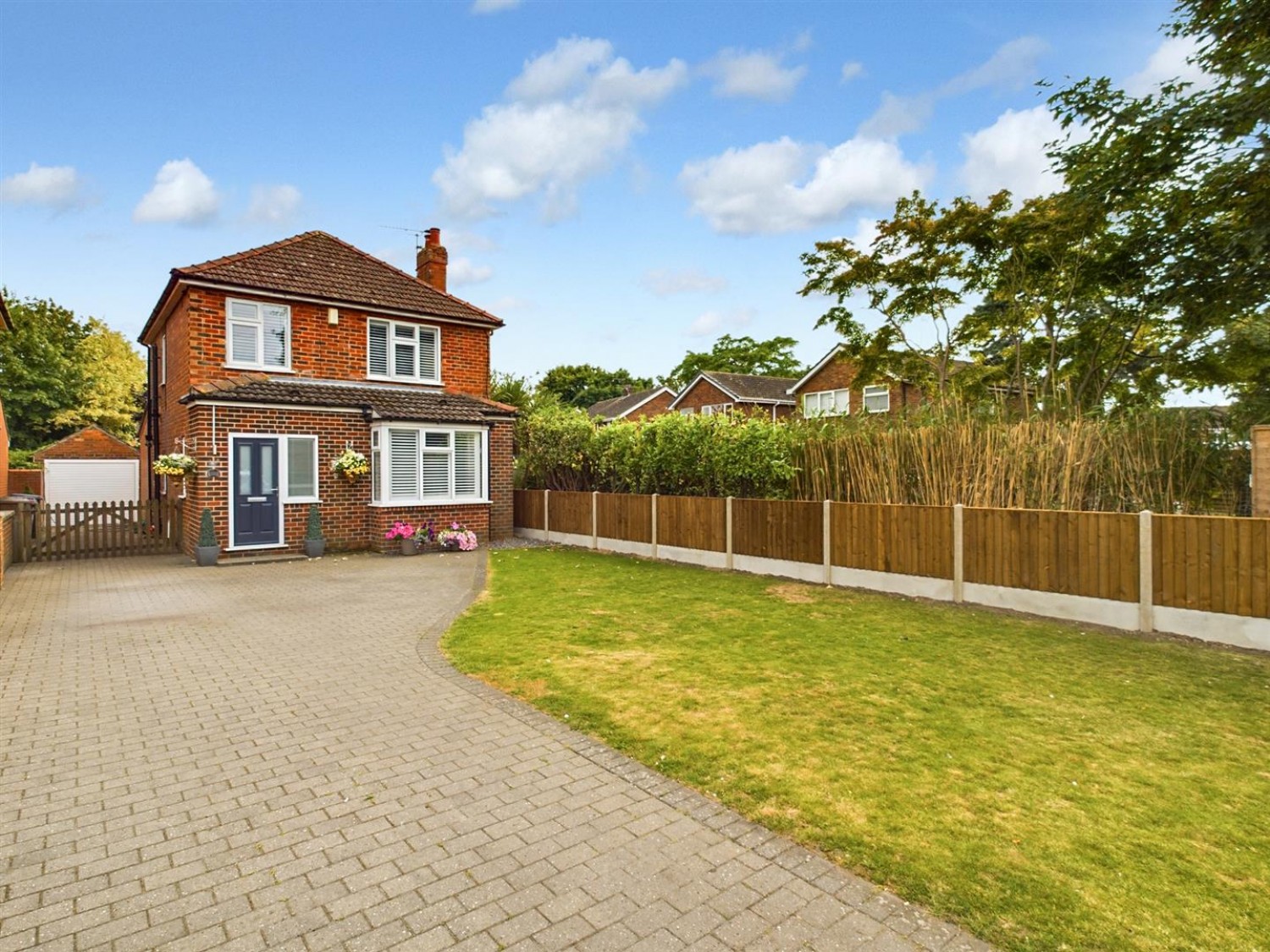 3 bedroom House for Sale Newark Road, North Hykeham, Lincoln