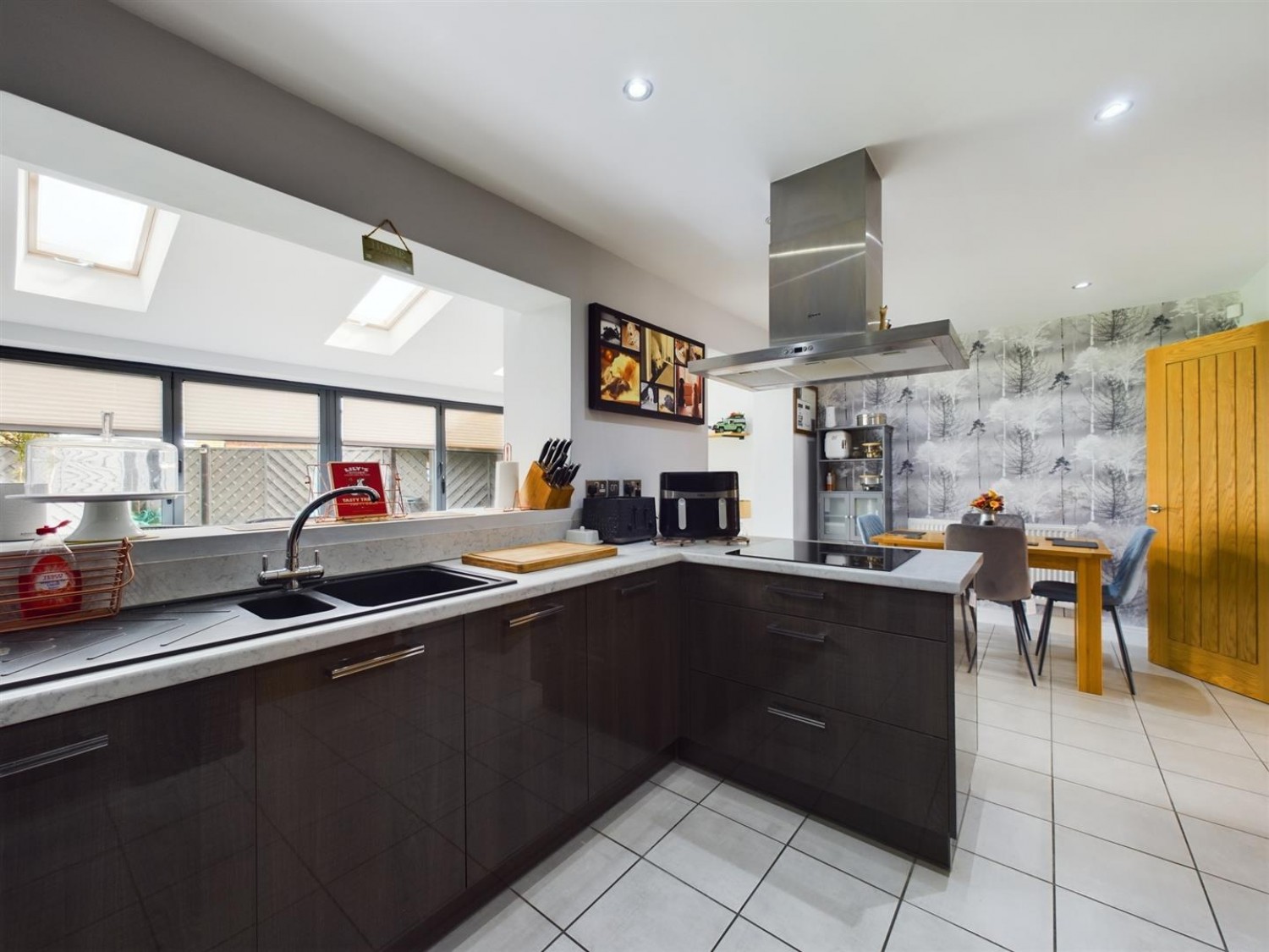 4 bedroom House for Sale Rutland Avenue, Waddington, Lincoln