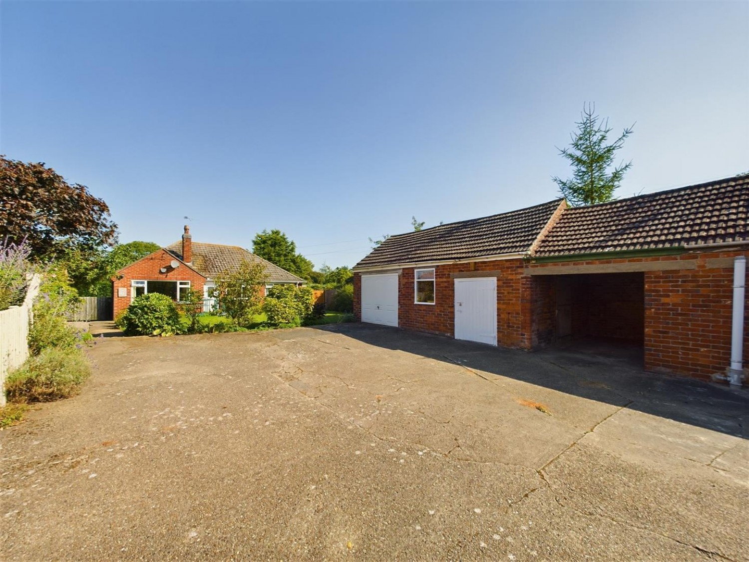 3 bedroom Bungalow for Sale Water Lane, Bassingham, Lincoln