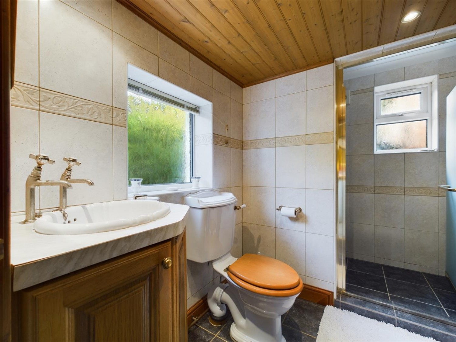 4 bedroom House for Sale Main Street, Thorpe-on-the-hill, Lincoln