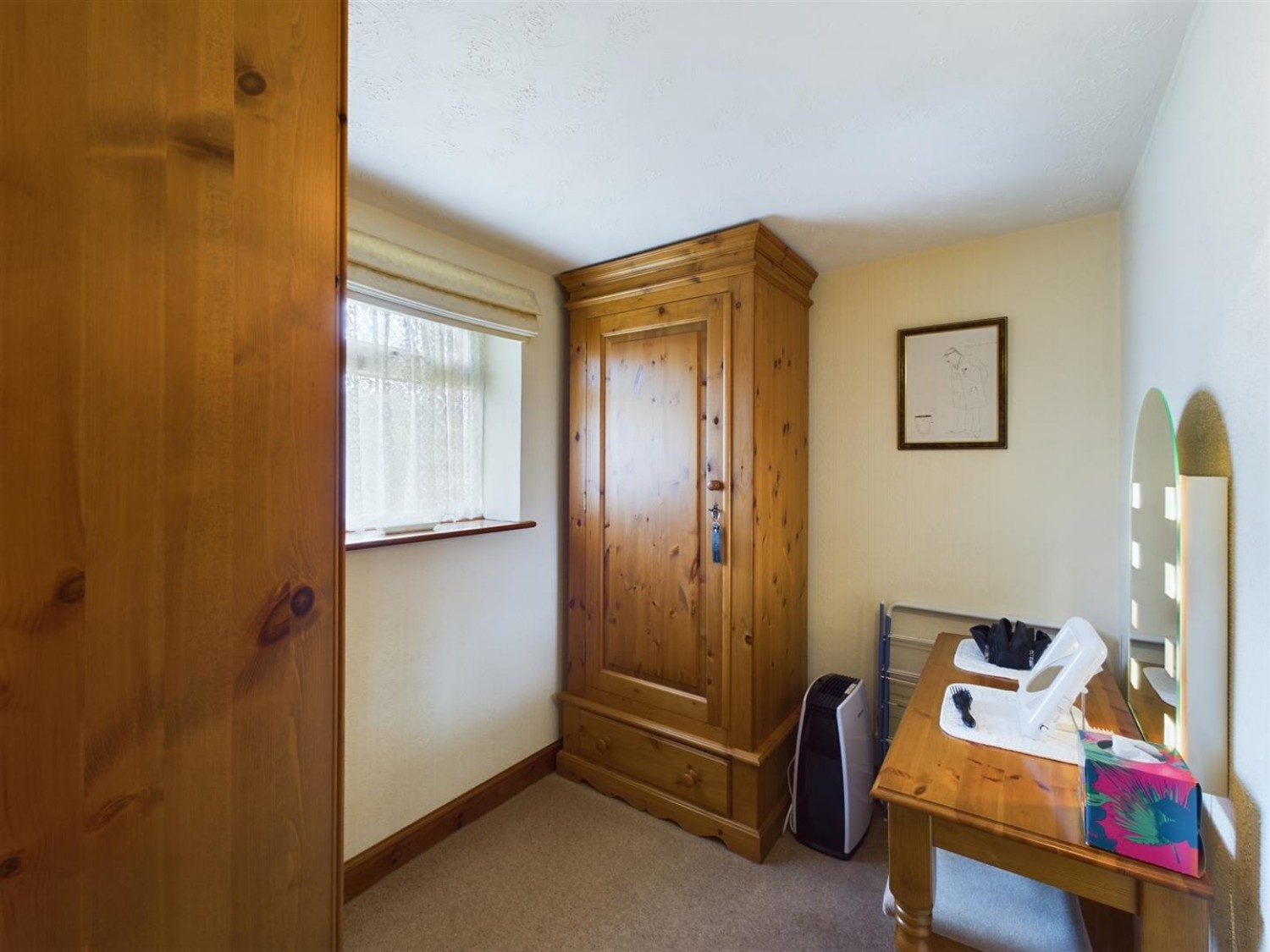 4 bedroom House for Sale Main Street, Thorpe-on-the-hill, Lincoln