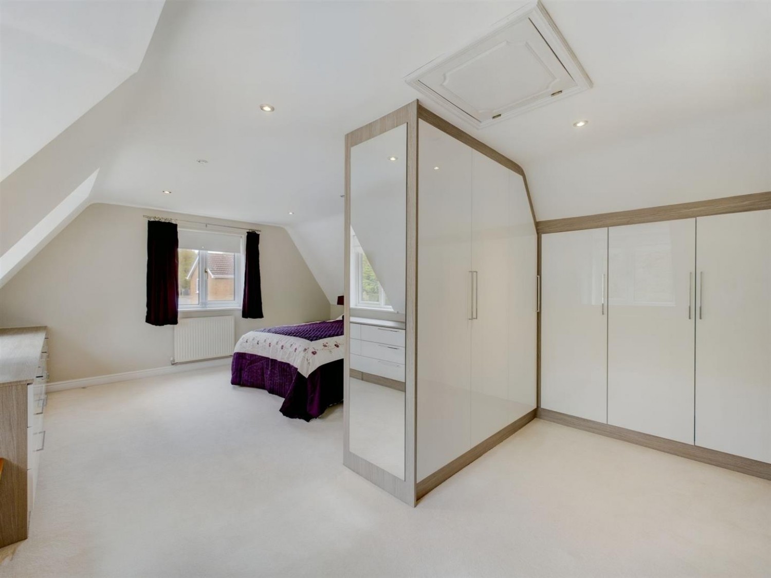 5 bedroom House for Sale Shearwater Road, Lincoln