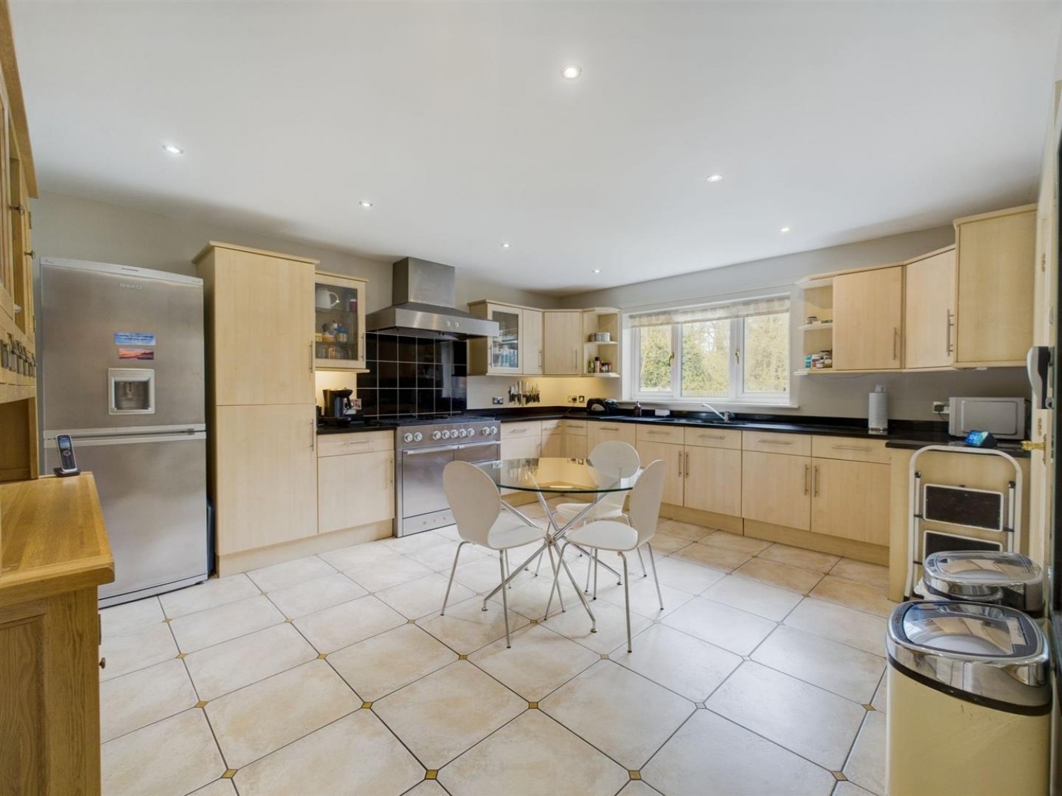 5 bedroom House for Sale Shearwater Road, Lincoln