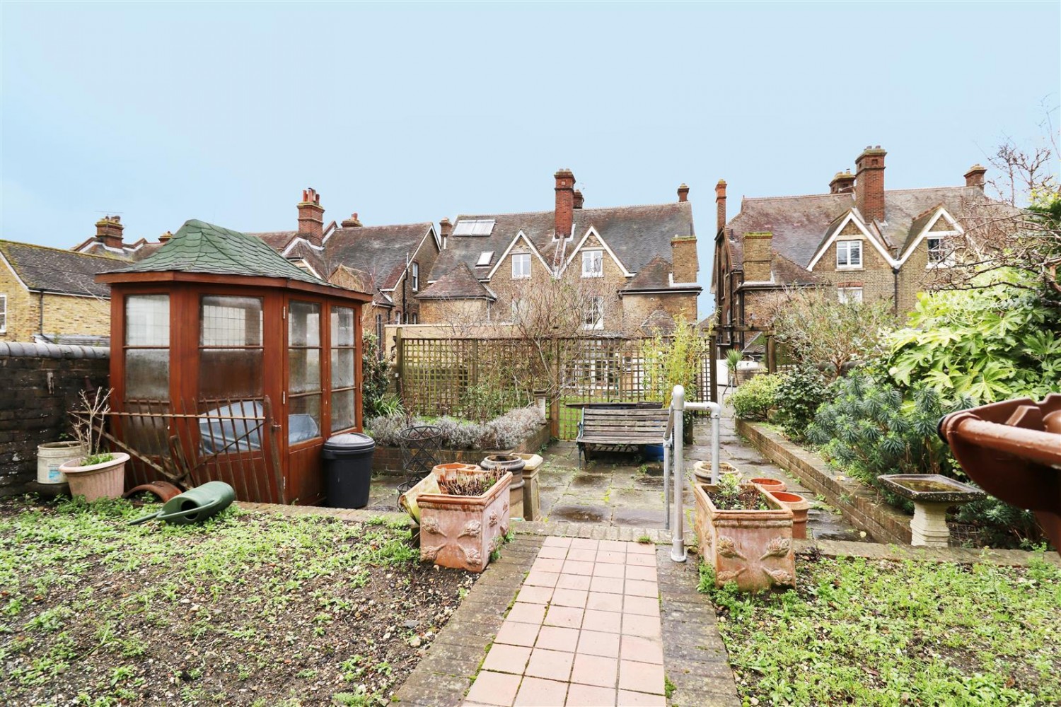 Watts Avenue, Rochester