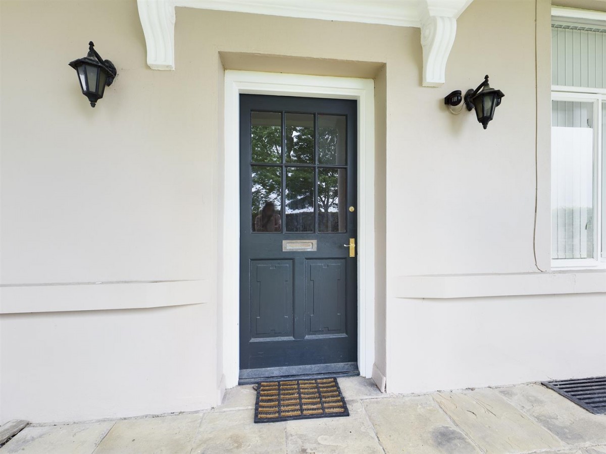 Grove Hall, Darrington