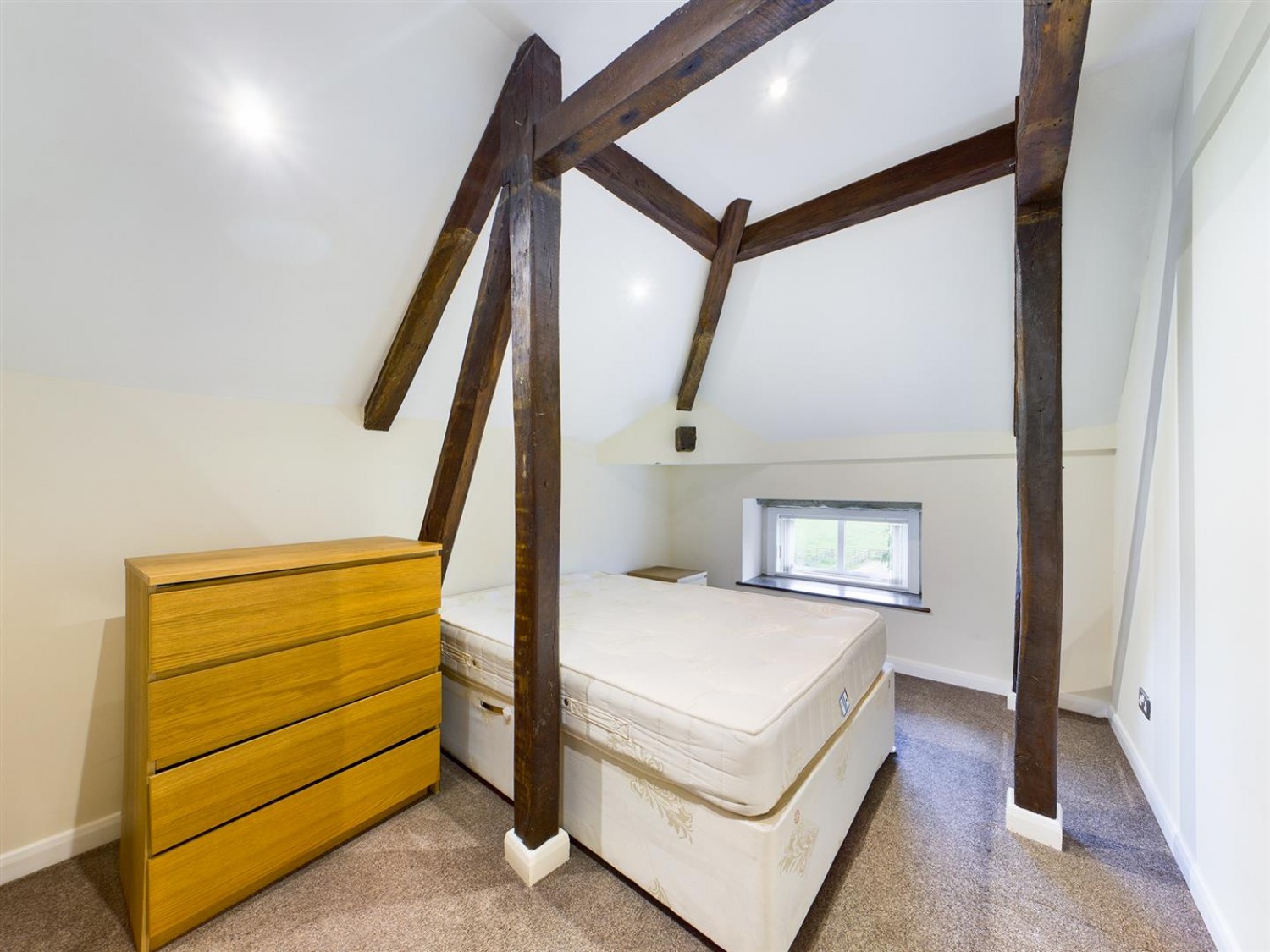 1 bedroom Flat for Letting Grove Hall, Darrington