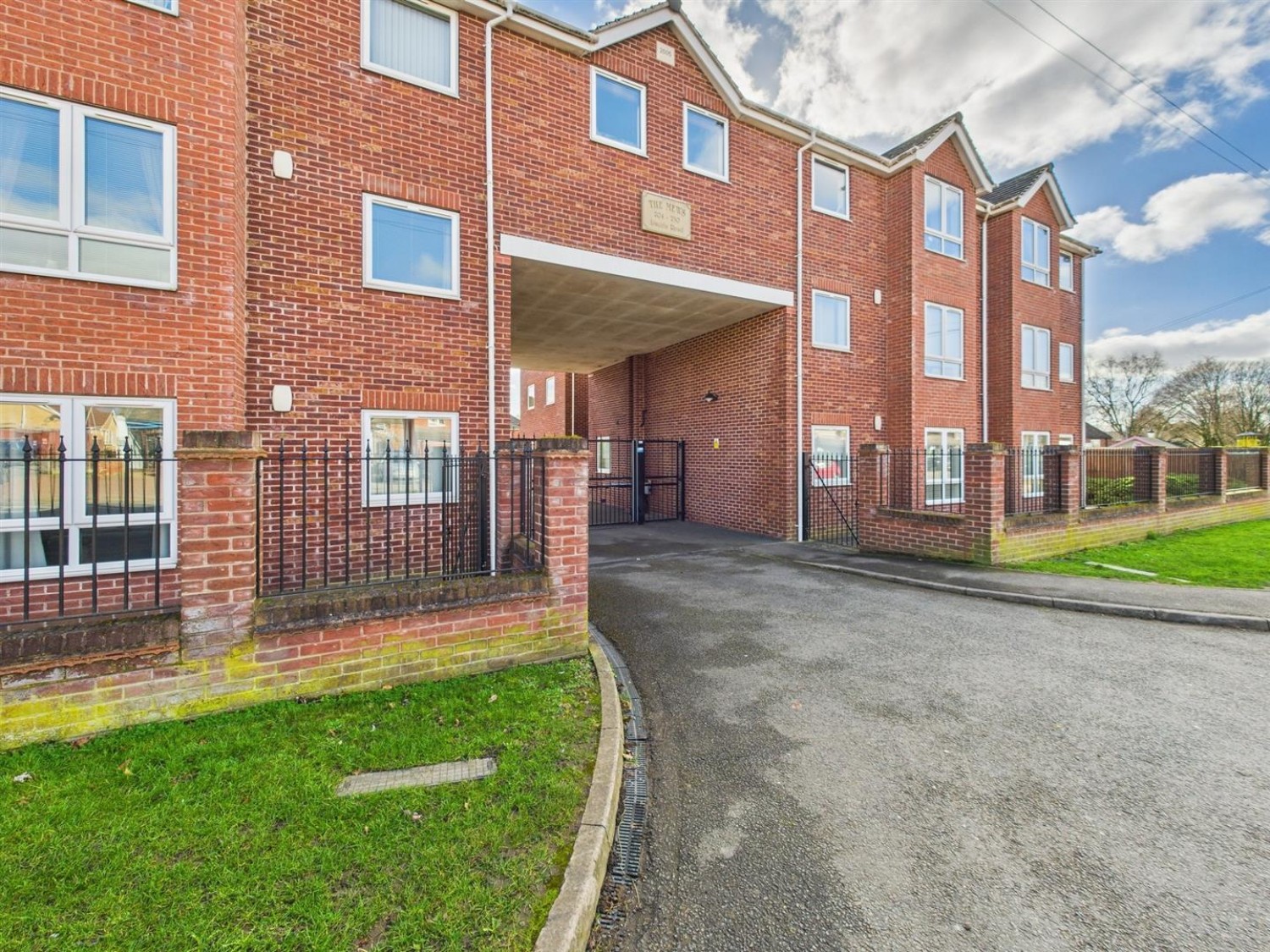 2 bedroom Flat for Letting The Mews, Lincoln Road, North Hykeham