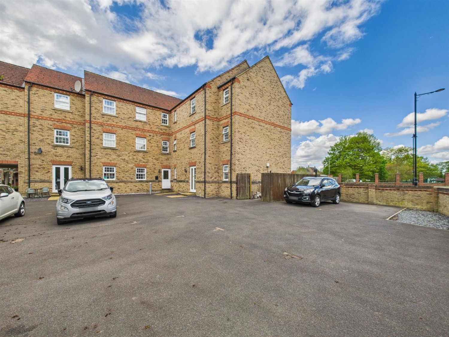 Warren Lane, Witham St. Hughs