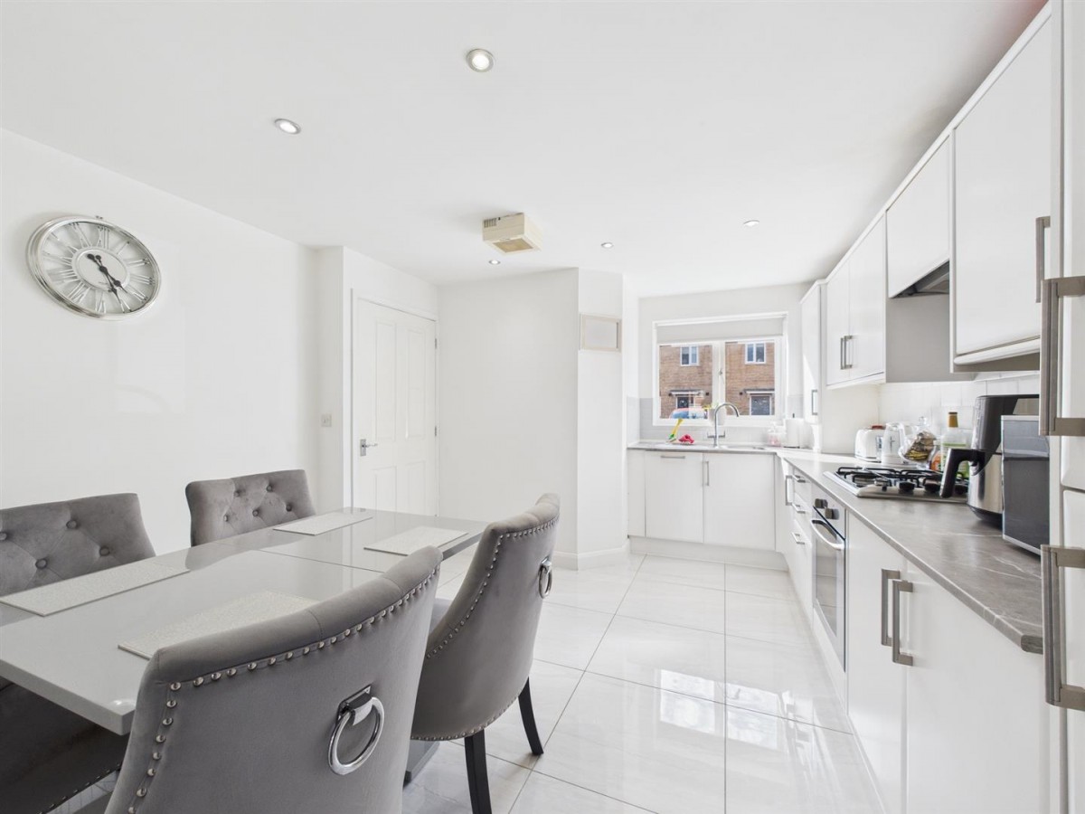 Pinewood Crescent, Lincoln