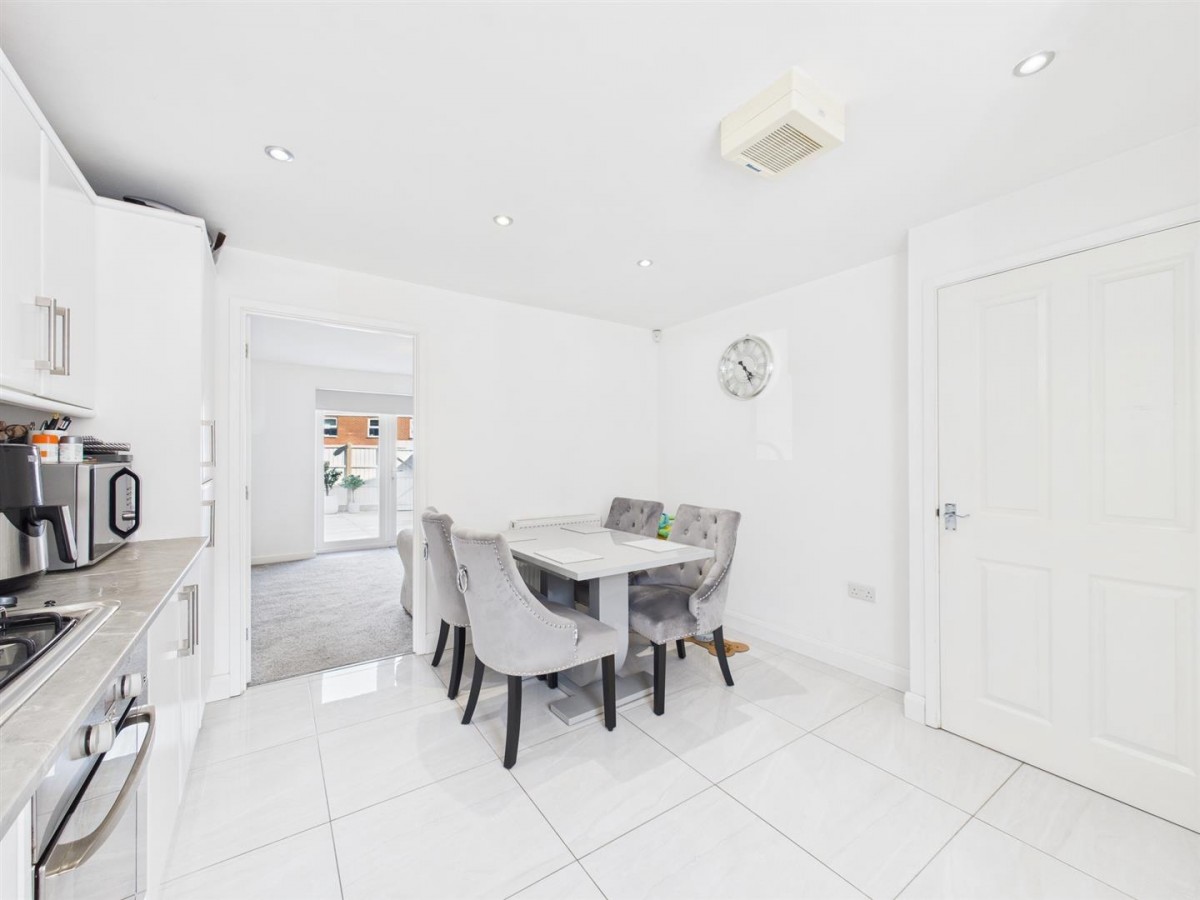 Pinewood Crescent, Lincoln