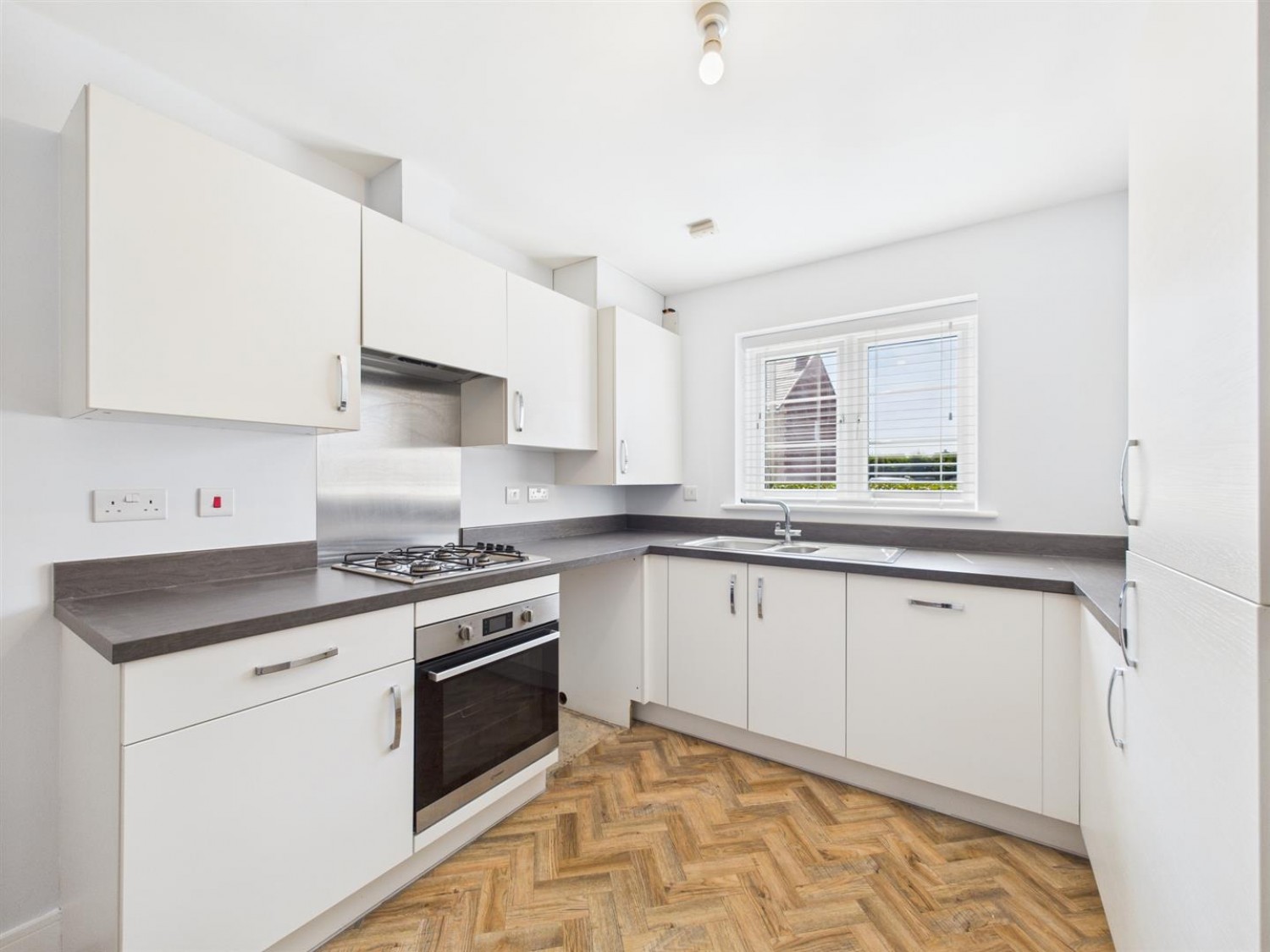 3 bedroom House for Sale Top Farm Avenue, Navenby, Lincoln