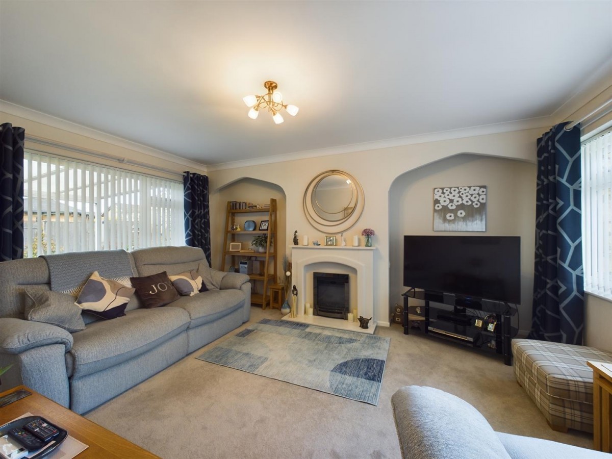 Pendine Crescent, North Hykeham, Lincoln