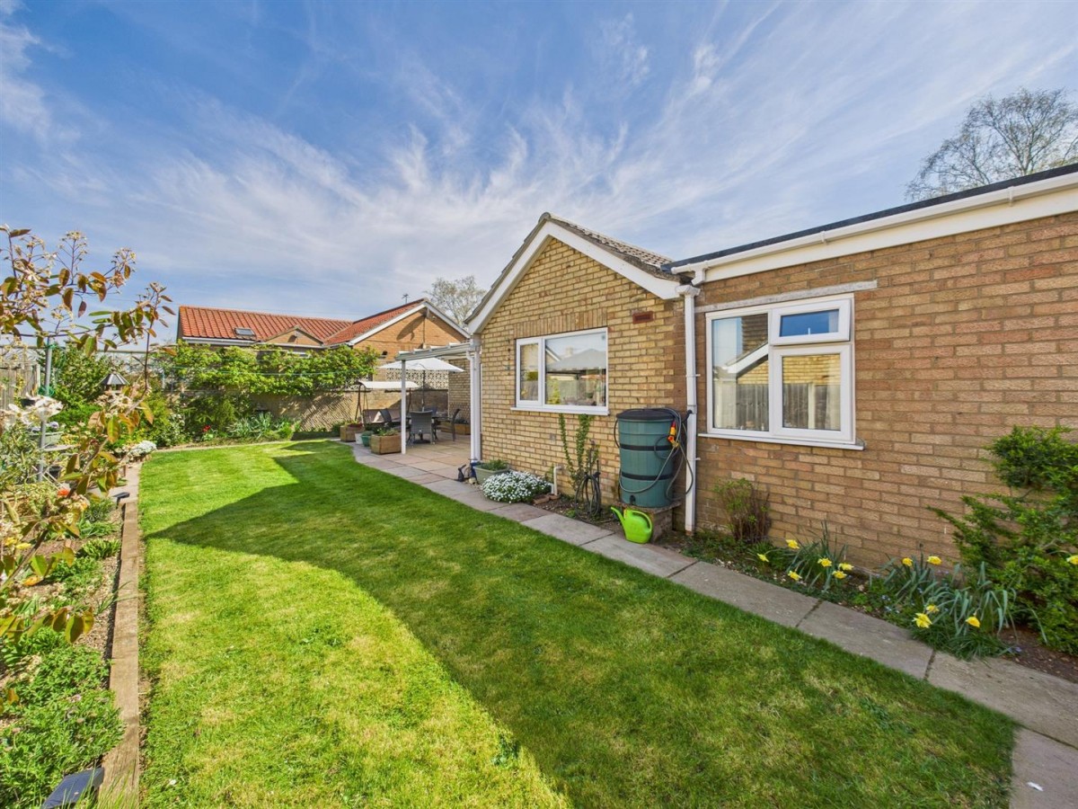Pendine Crescent, North Hykeham, Lincoln