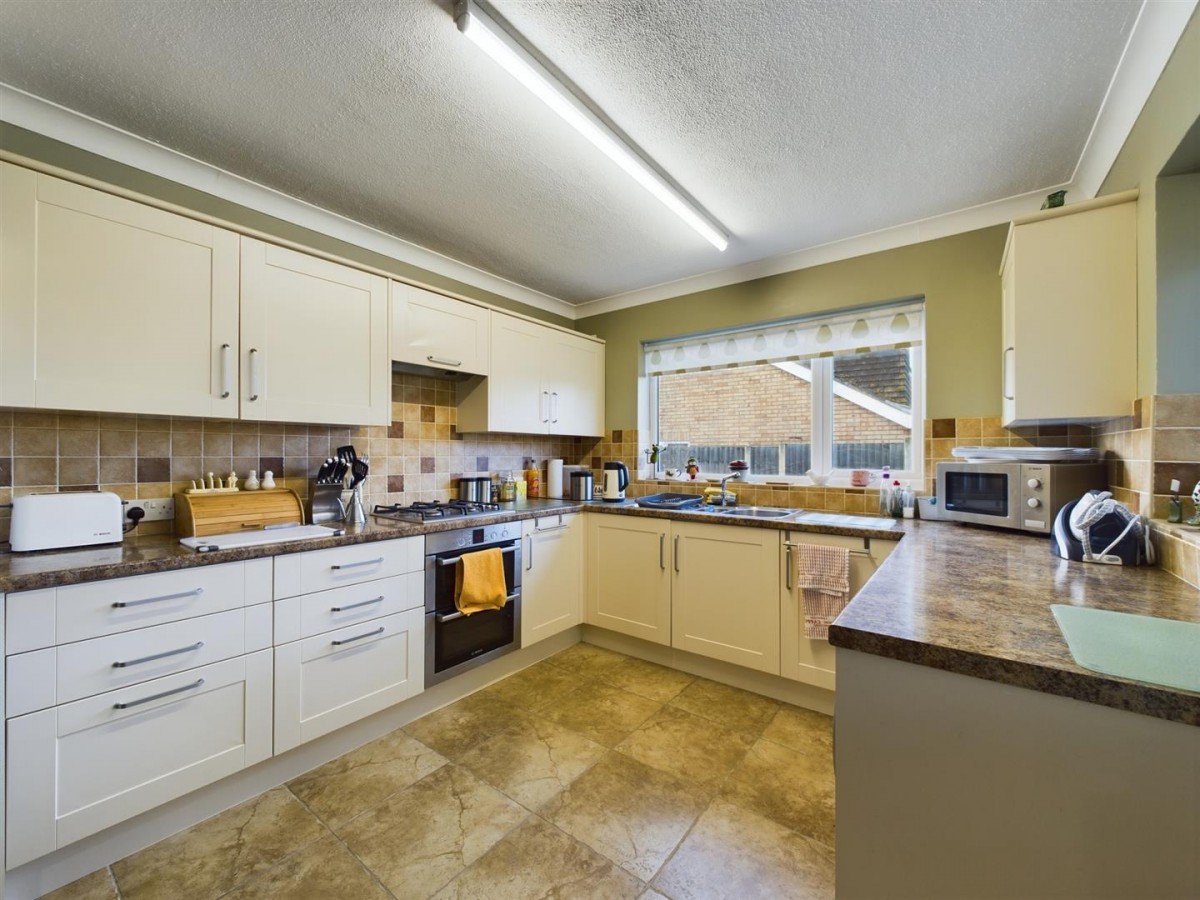 Pendine Crescent, North Hykeham, Lincoln