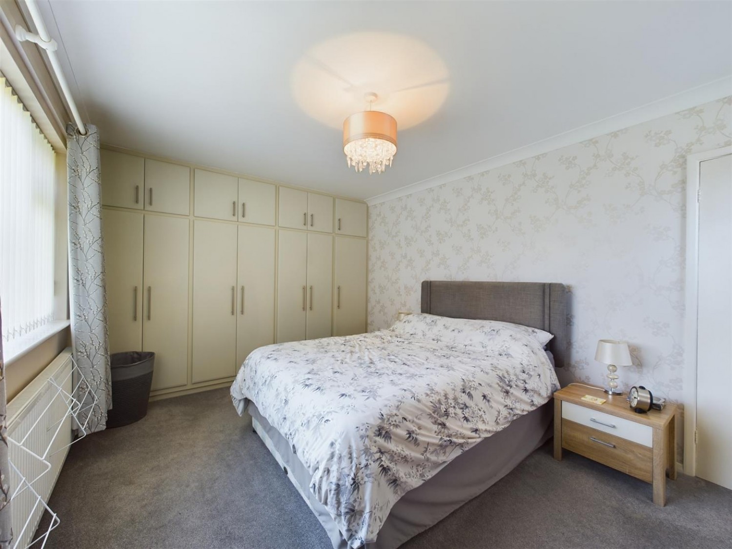 3 bedroom Bungalow in Pendine Crescent, North Hykeham, Lincoln