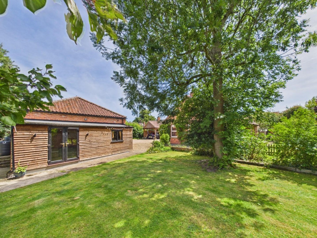 Meadow Lane, South Hykeham, Lincoln