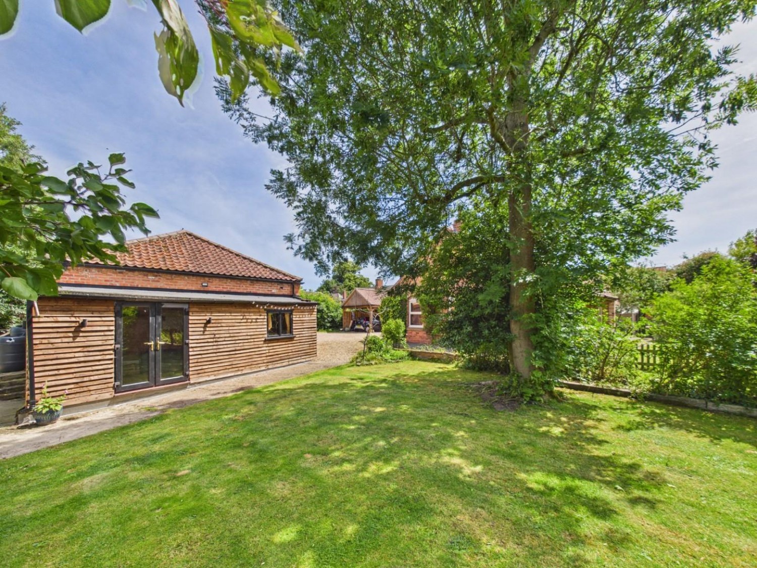 8 bedroom House for Sale Meadow Lane, South Hykeham, Lincoln