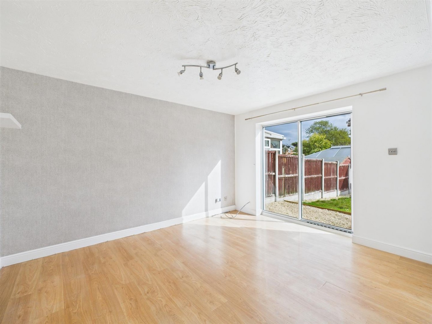 Rill Court, Hemsworth