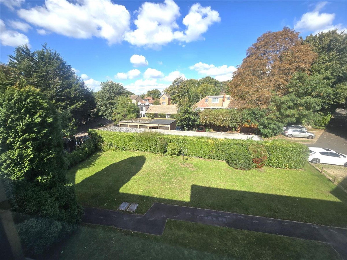 Clockhouse Road, Farnborough