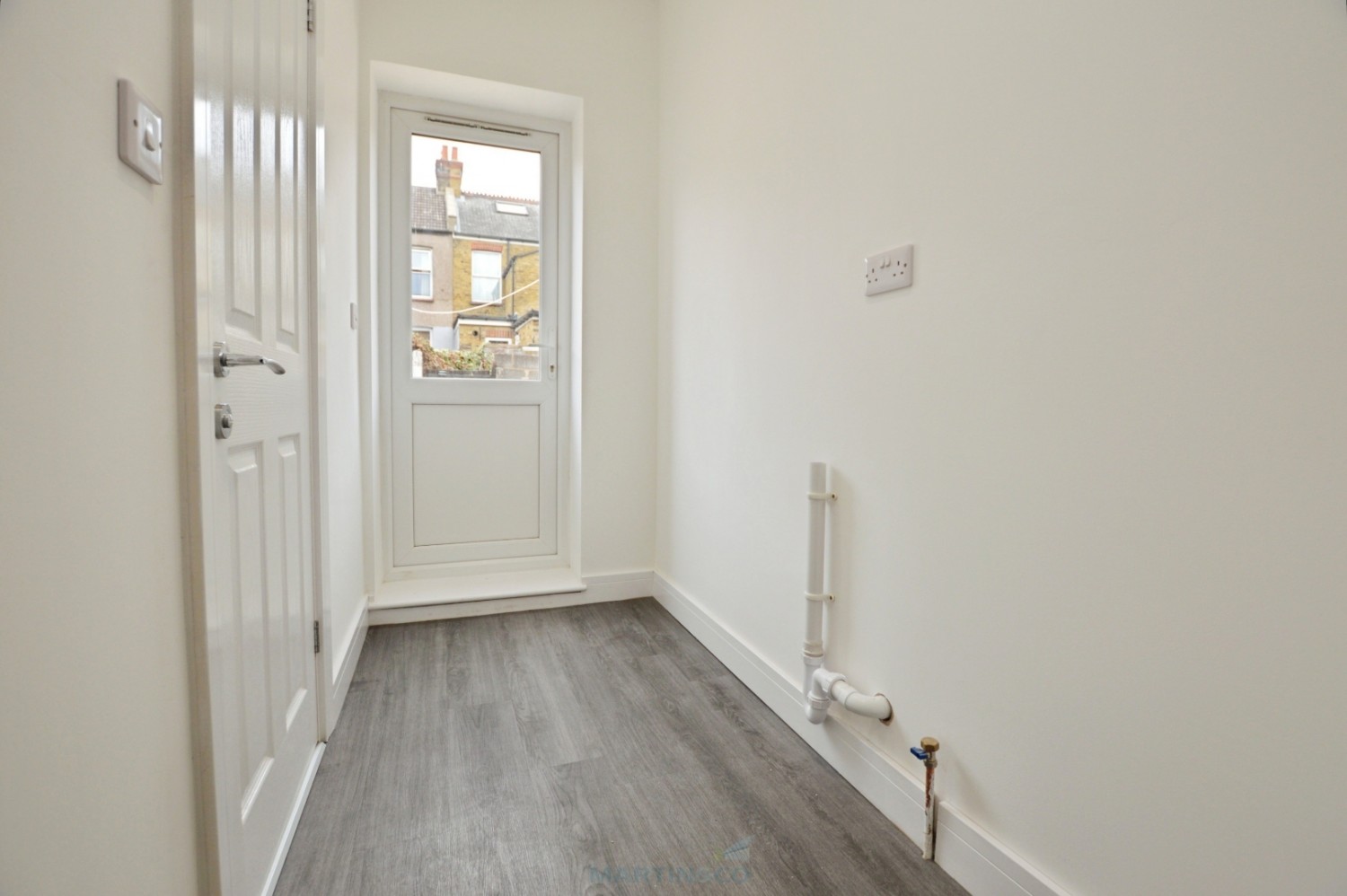 3 bedroom House for Letting Old Road West, Gravesend