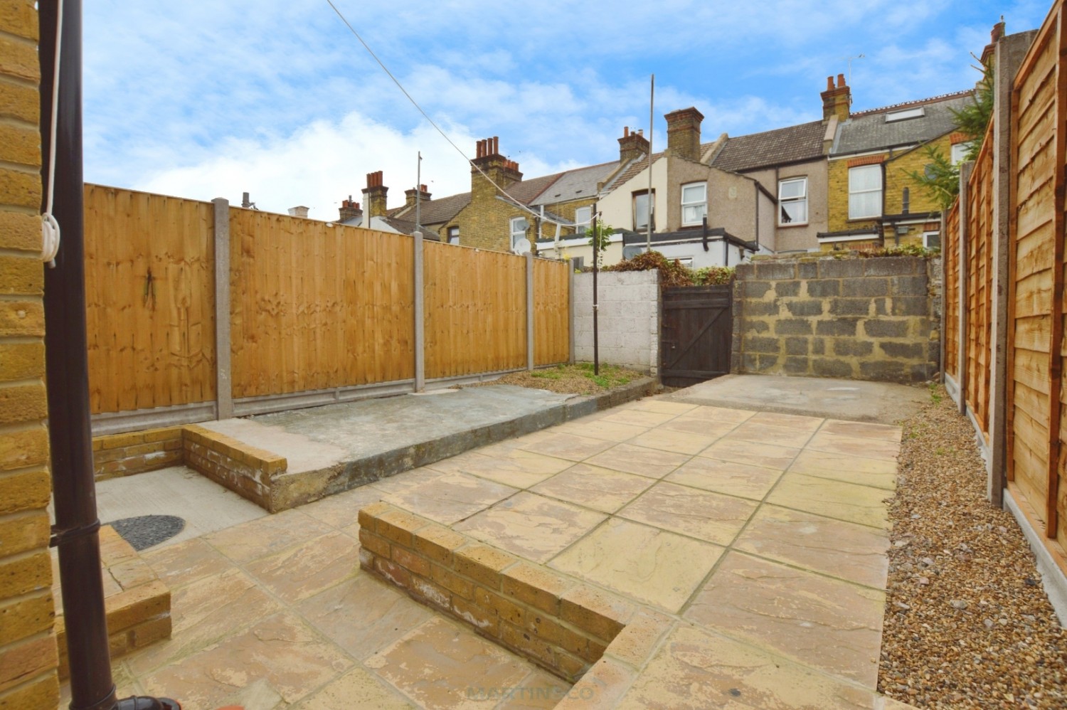 3 bedroom House for Letting Old Road West, Gravesend