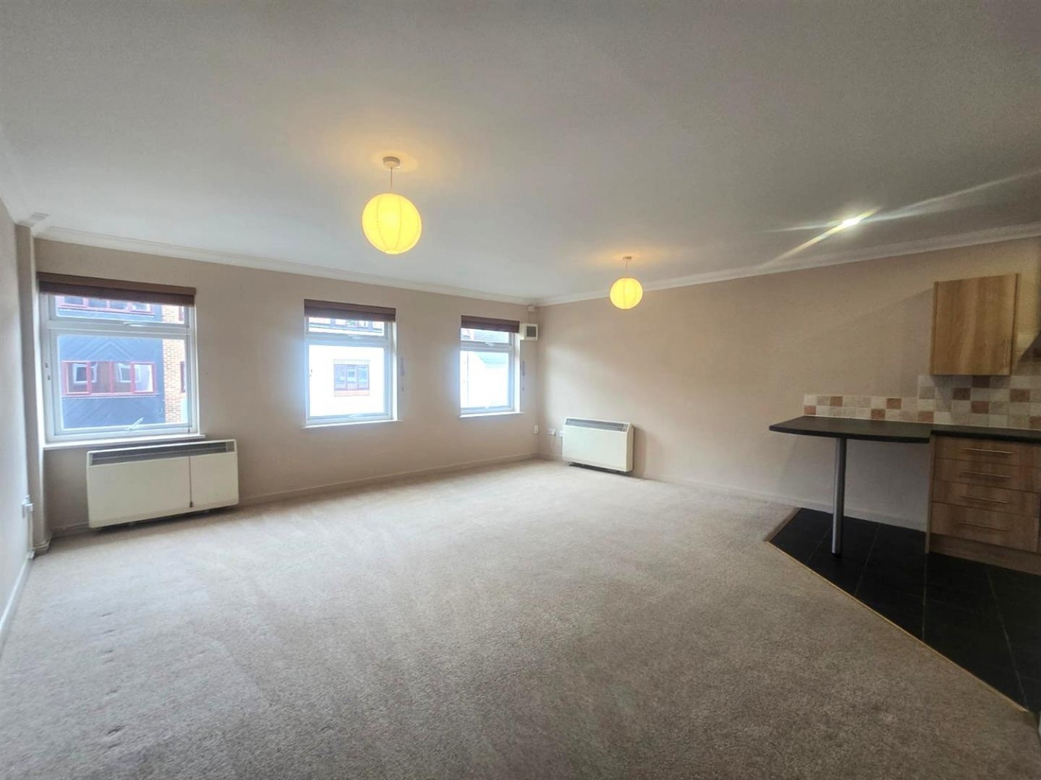 1 bedroom Flat for Letting Camp Road, Farnborough