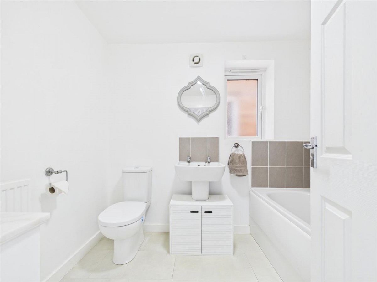 Furnace Close, North Hykeham, Lincoln