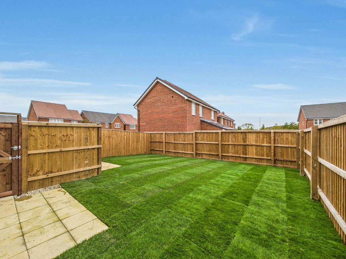 Home 161 - Swan Grange, Witham St. Hughs, LN6 9US