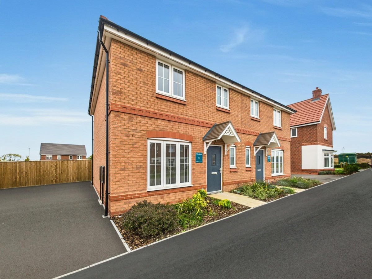 Home 163 - Swan Grange, Witham St. Hughs, LN6 9US