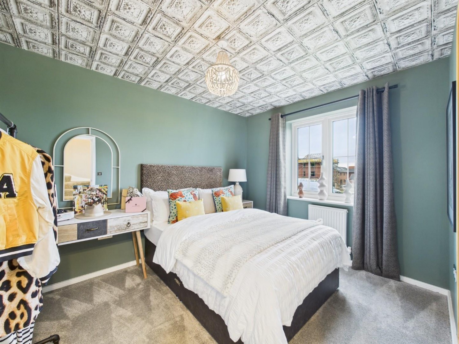 Home 150 - Swan Grange, Witham St. Hughs, LN6 9US